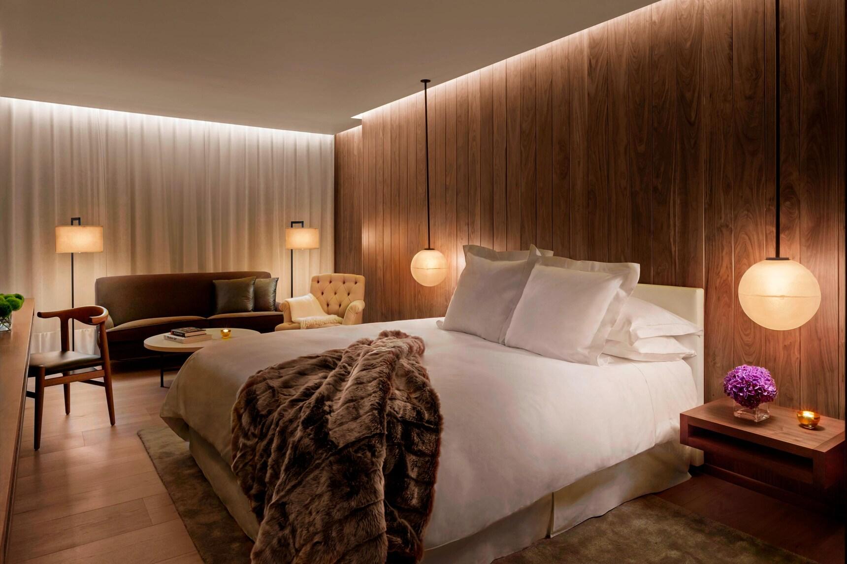 Premium accommodation and relaxing rooms at RR Regency